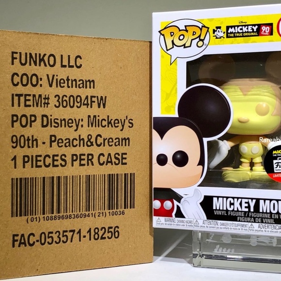Funko MICKEY MOUSE PEACHES & CREAM in sorter box - Picture 3 of 5